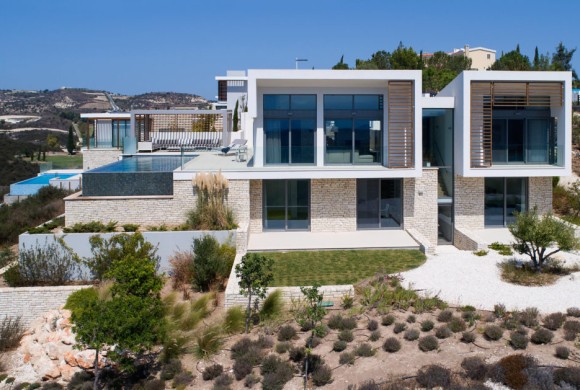 Villa for sale in Tsada