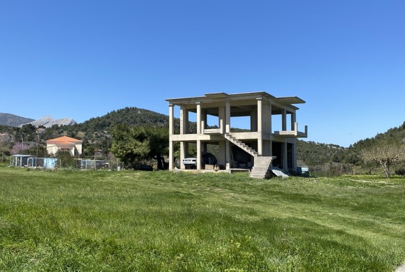 House for sale in Evia