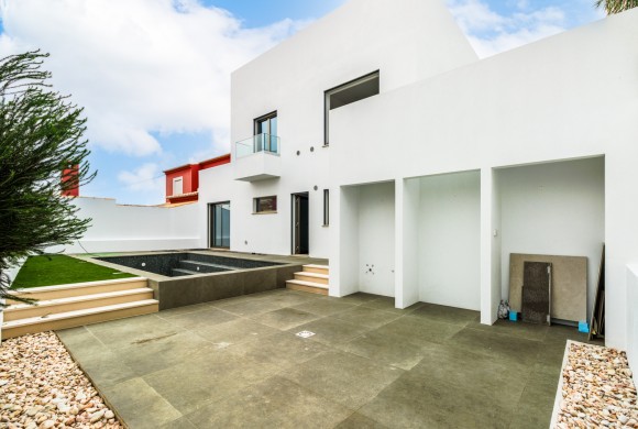 Villa for sale in Lagos