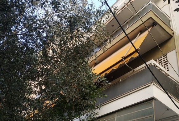 Building for sale in Center