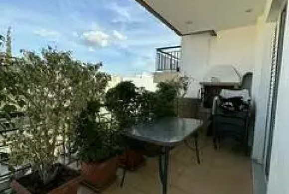 Apartment for sale in Piraeus suburbs