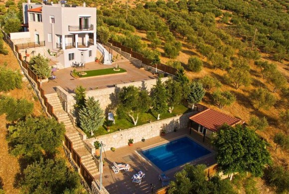 Villa for sale in Heraklion Prefecture