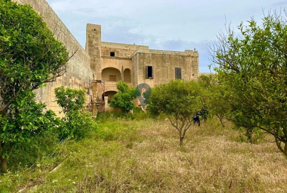 Country house for sale in Qormi
