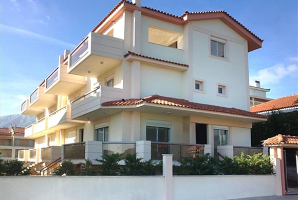 Complex for sale in East