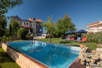 Villa for sale in