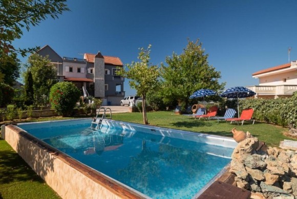 Villa for sale in Chania Prefecture