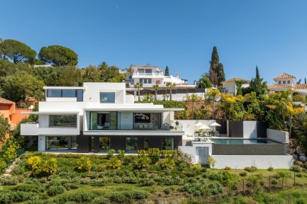 Villa for sale in