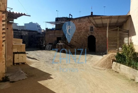 Country house for sale in Qormi