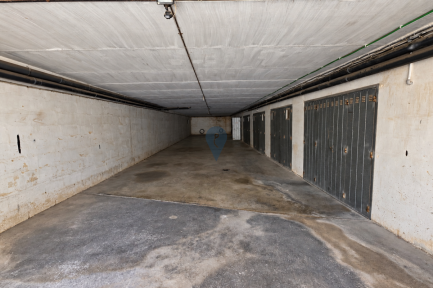 Garage / Parking Space for sale in 