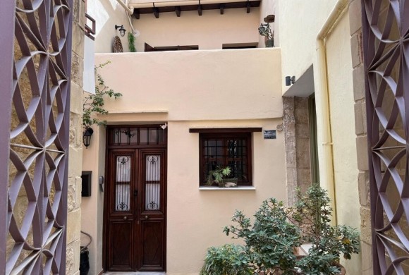 Townhouse for sale in Chania Prefecture