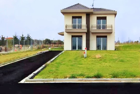 House for sale in Suburbs