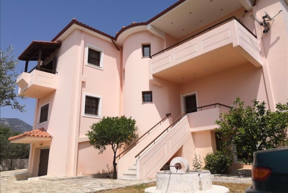House for sale in Peloponnese