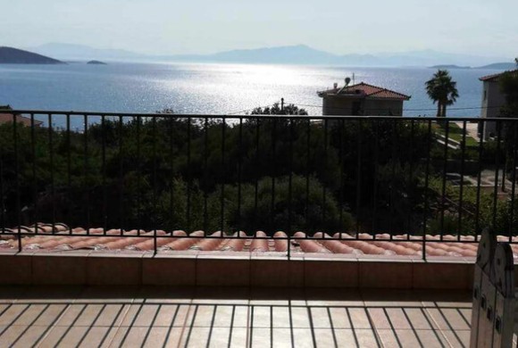 Townhouse for sale in Evia