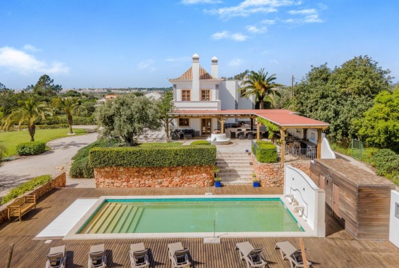 Villa for sale in East algarve