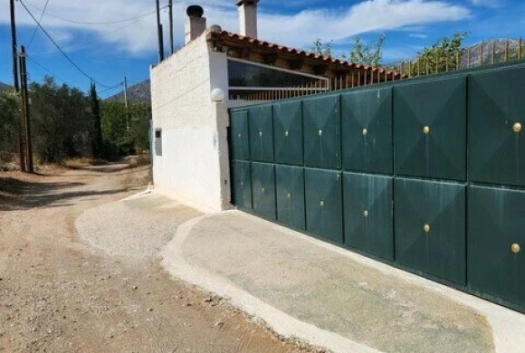 House for sale in East
