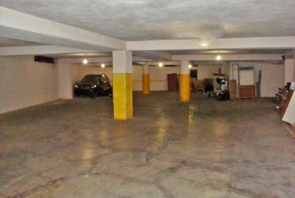 Shop / Business for sale in South