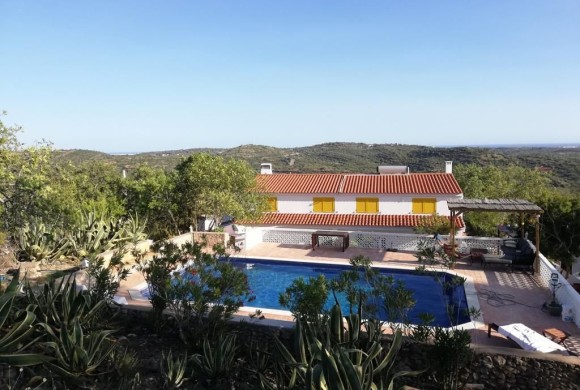 Villa for sale in Faro