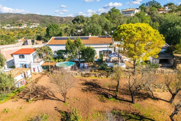 Villa for sale in Faro