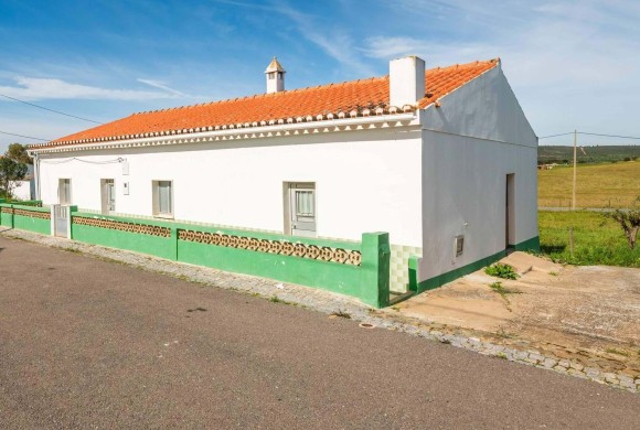 Villa for sale in Mértola